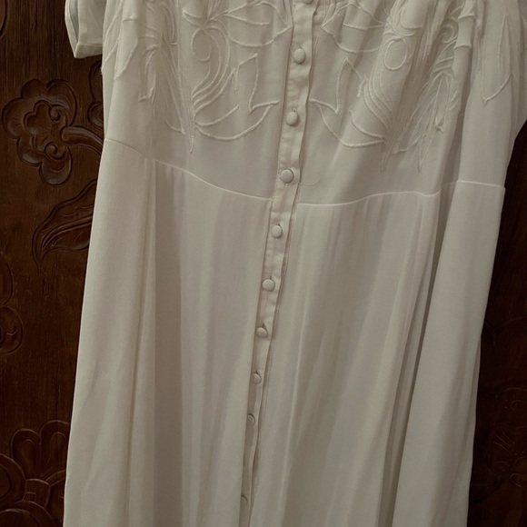 🚨LAST CALL Torrid Off Shoulder Goddess - Picture 4 of 4